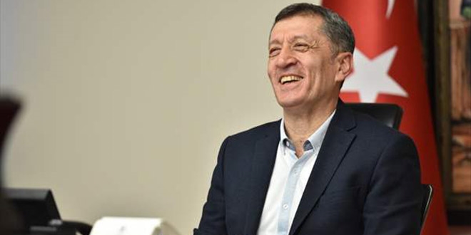 Öğretmenler yeni eğitim yılında canlı derslerin devam etmesini istedi