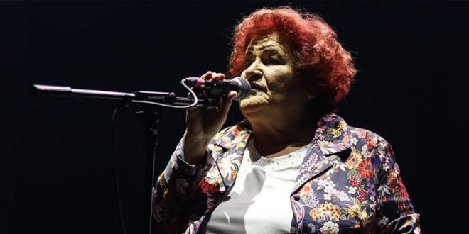 Selda Bağcan'dan cami hoparlörlerinden çalınan şarkıya tepki