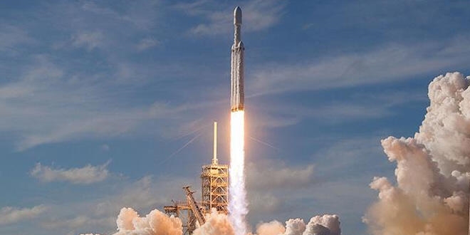 NASA insanlı roket fırlatımı için hazır olduklarını duyurdu