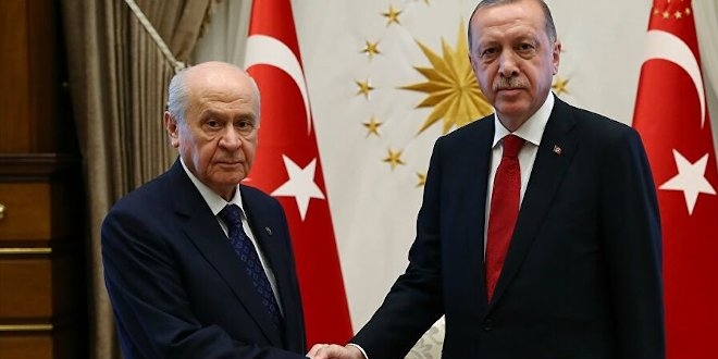 AK Parti , MHP drt parti ile bayramlamayacak