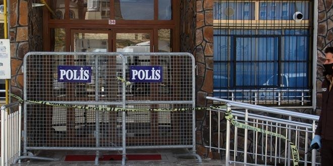 Elazığ'da 2 bina karantinaya alındı