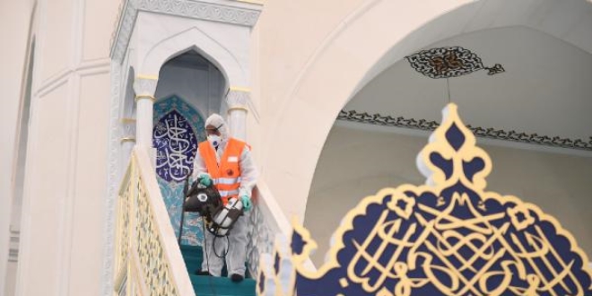 Ankara'da camilerde dezenfeksiyon çalışması başlatıldı