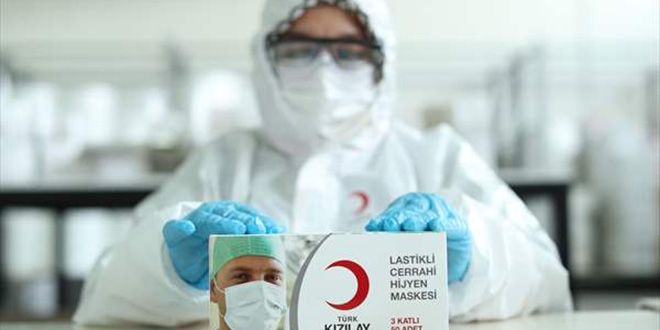 Türk Kızılay maske üretimine yıllar sonra yeniden başladı
