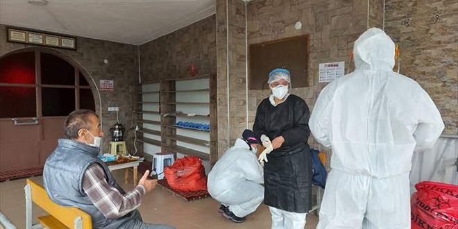Rize'ye gelen 4 bin 569 çay üreticisine test yapıldı
