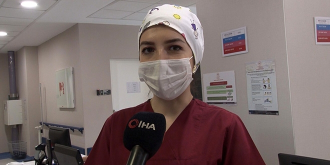 Sa�l�k �al��anlar�n�n bayraml�klar�, �niformalar� oldu