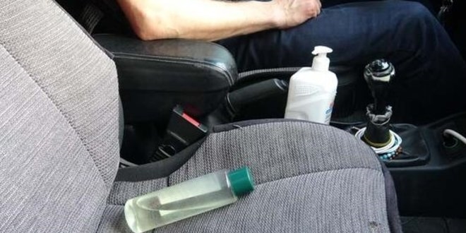 'Koronavir�sten korunmak isterken arac�n�z� yakmay�n'