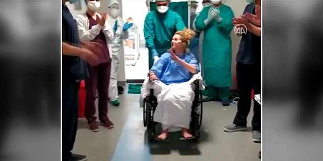 Yo�un bak�mda 35 g�n s�ren koronavir�s sava��n� kazand�