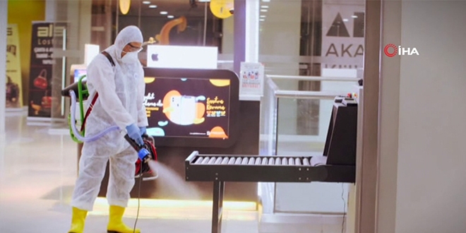 AVM ve kuaförlere ilgi düşük kaldı