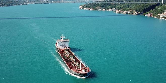 İstanbul Boğazı turkuaza büründü! İşte nedeni