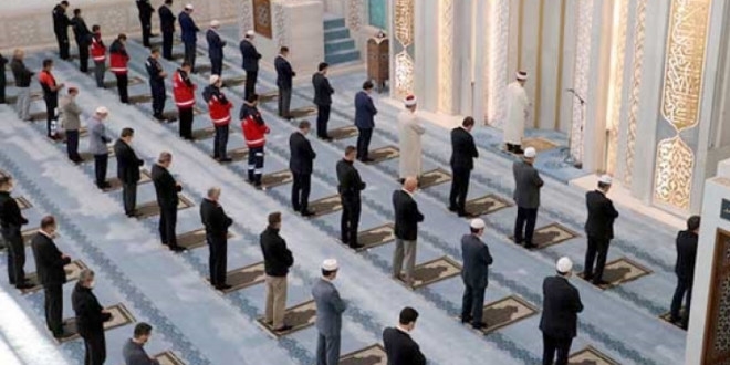 Cuma namazı en fazla 20 dakika içinde bitirilecek