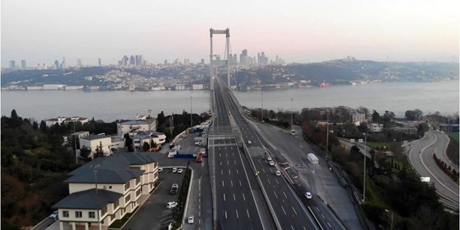 Hafta sonları sokağa çıkma kısıtlaması devam edecek