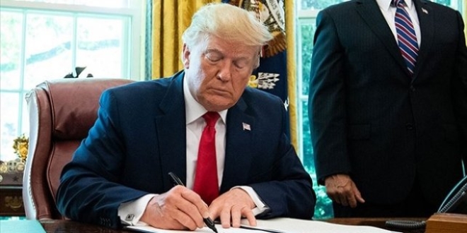 Trump: Elimden gelse Twitter'ı da kapatırdım