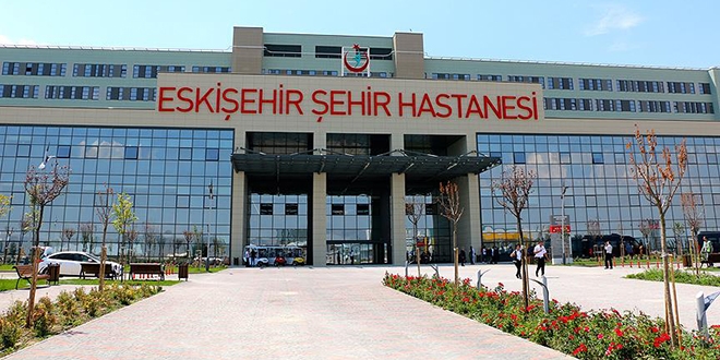 Eskişehir Şehir Hastanesi'nde polikliniklere vardiya dönemi