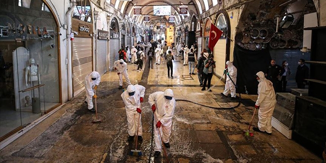 Tarihi Kapalıçarşı dezenfekte edilerek açılışa hazırlandı