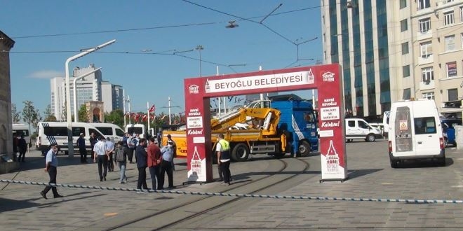 İstiklal Caddesi'nde zabıtalar arasında gerginlik