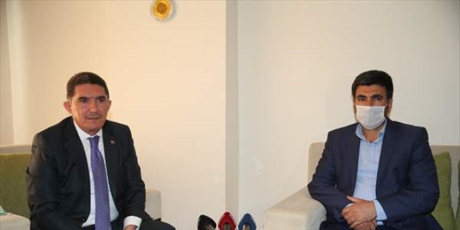 AK Parti Milletvekili Çelebi'den Barış Çakan'ın ailesine taziye ziyareti