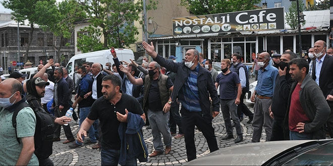 Kars'ta dolmuşçulardan kayyum kayyum sloganı