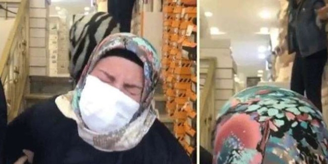 Genç kız, istediği ayakkabıyı almayan annesini merdivenden itti