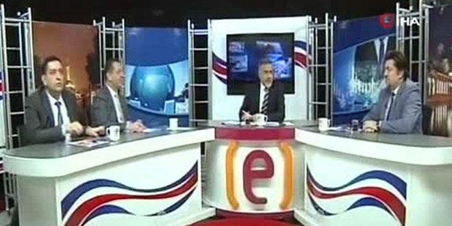 Kaymakam depreme canlı yayında yakalandı