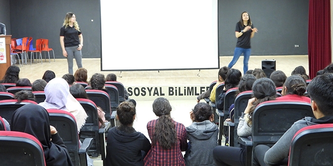 Ailelerle görüşen polis, 11 teröristin teslim olmasını sağladı