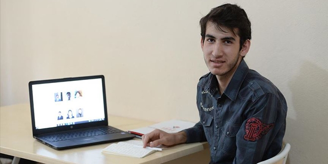 Teknoloji tutkunu öğrenci TÜBİTAK sayesinde dünyaya açıldı