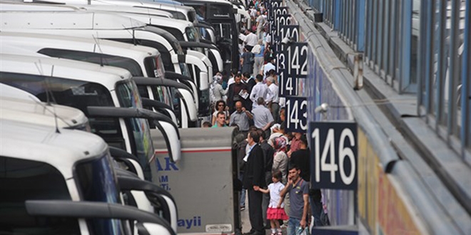 İstanbul'da şehirlerarası otobüs sefer sayısı günde 800'e çıktı