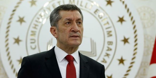 Bakan Selçuk: LGS'de isteyen çocuğumuz maskesini çıkartabilir