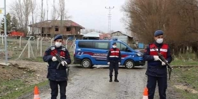 Bitlis'te 14 ky ve mezralarnda sokaa kma yasa ilan edildi