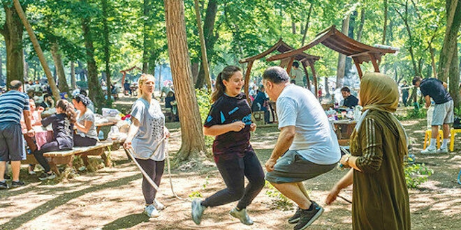 Vatandaşlar mücadelede alınan tedbirlere destek veriyor