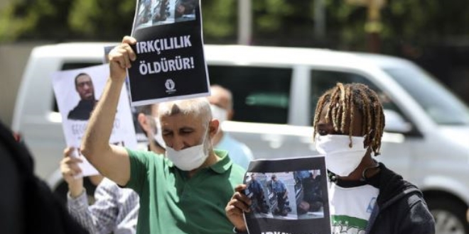 Başkent'te, ABD polisi tarafından öldürülen Floyd için gösteri!