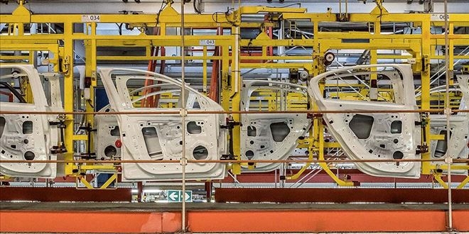Otomotiv sanayi ihracatta liderlik koltuğunu bırakmıyor