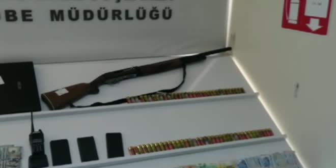 FETÖ operasyonunda döviz fışkırdı