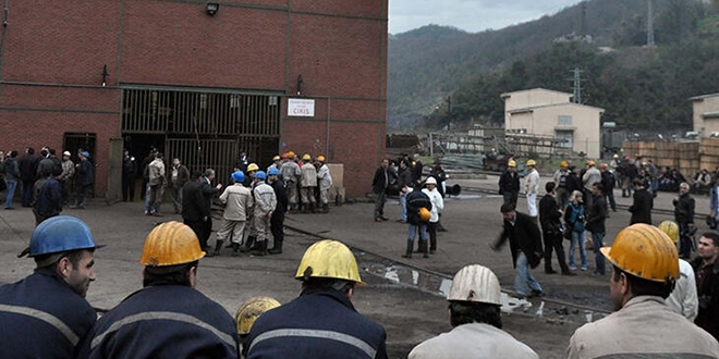 Bir madencide virs kt, 18 madenci ev karantinasna alnd