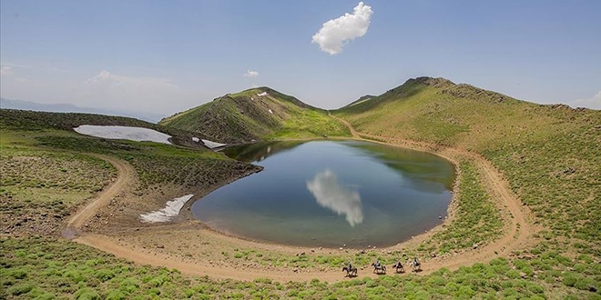 Elazığ ve Bingöl'ün 'kalbi': Gerendal Gölü