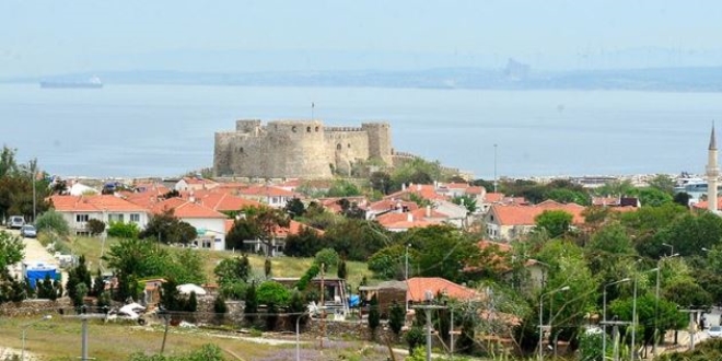 Gökçeada ve Bozcaada kendi elektriğini üretecek