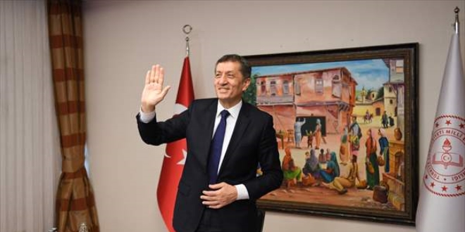Bakan Selçuk: EBA TV'de yeni kuşağımız başlayacak
