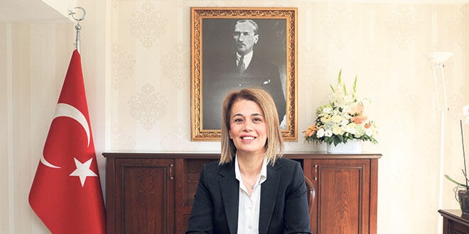 İnci Sezer Becel: Tek kadın vali olmak gurur verici
