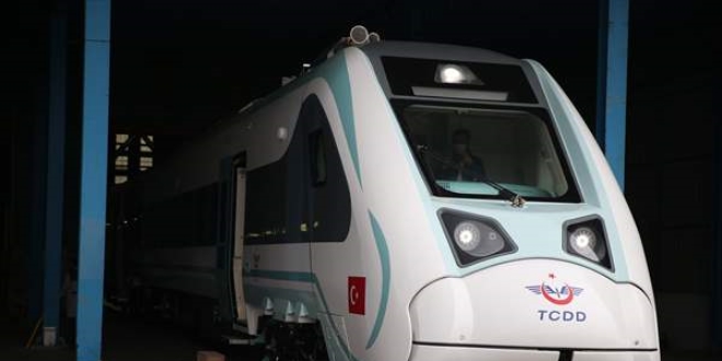 Milli elektrikli trenin 30 Austosta ray ve yol testlerine balanacak