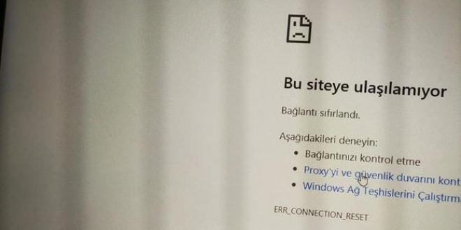 İlk sınavda üniversitenin sistemi çöktü!