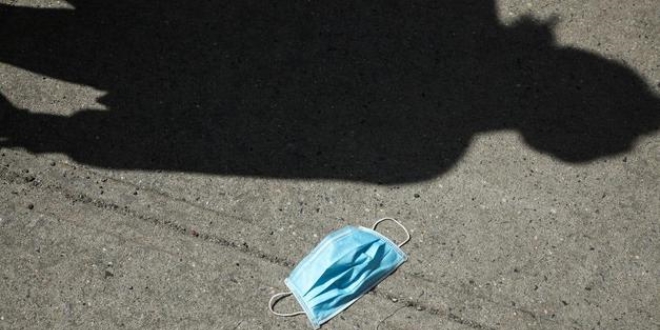 Koronavirüs neden New York, İtalya ve İngiltere'de daha çok öldürüyor? Korkutan açıklama geldi