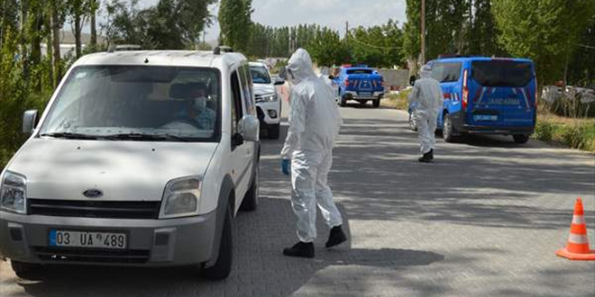 Afyonkarahisar'da bir köye giriş çıkışlar sınırlandırıldı