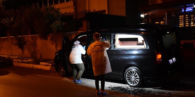 İzmir'de İHF Başkanı'nın aracına silahlı saldırı düzenlendi