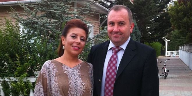 Sağlık müdürü, 3 kez yazı yazıp eşinin atamasını sağladı