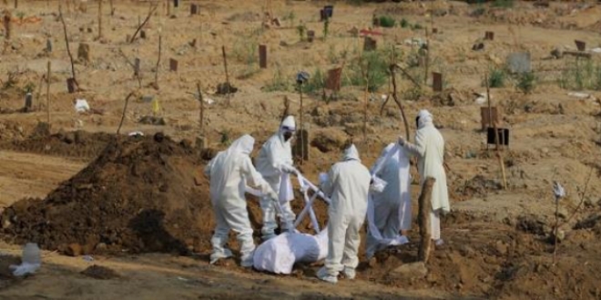 Kovid-19'dan �lenlerin say�s� d�nya genelinde 450 bini ge�ti