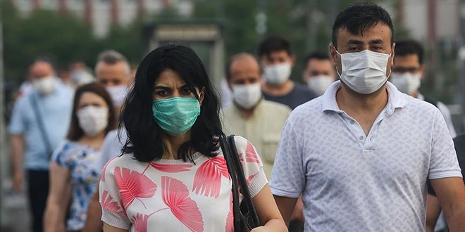 İstanbullular maske takma zorunluluğuna uyuyor