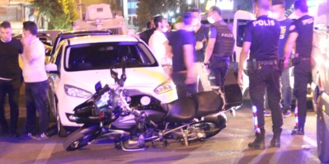 Diyarbakır'da Yunus ekipleri kaza yaptı: 2 polis yaralı