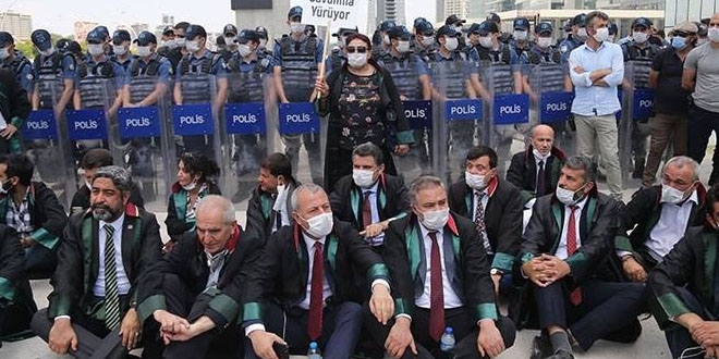 Baro Başkanları Feyzioğlu'nu alana almadı