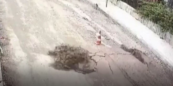 Su hattındaki patlama anı kamerada