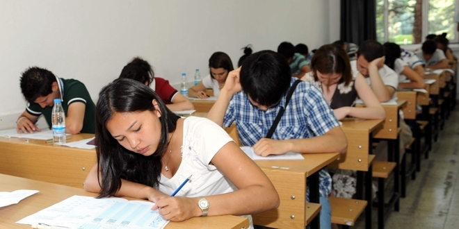 Bakan Koca, YKS'nin neden ertelenmediğini açıkladı