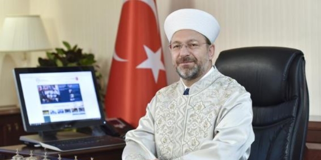 Ali Erbaş, 81 il müftüsüyle istişare toplantısı gerçekleştirdi